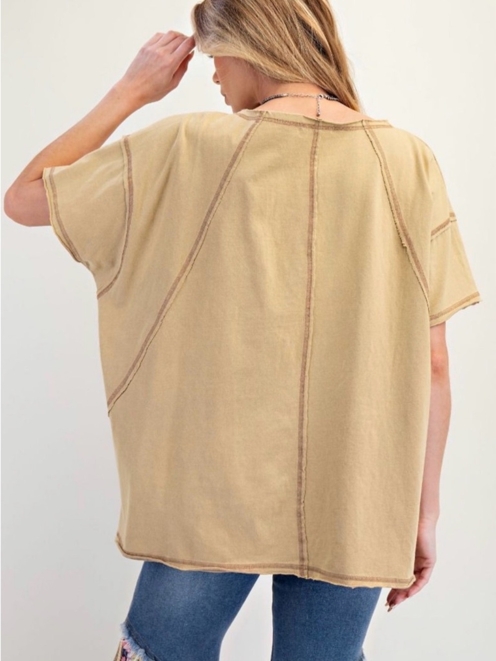 Easel  Tan Floral Appliqué Short Sleeve Pullover - Picture 4 of 6